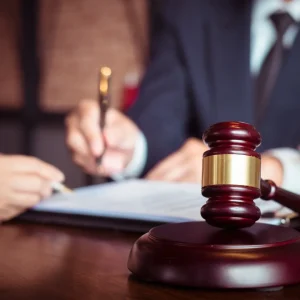Resolving Construction Delays With Expert Real Estate Lawyers